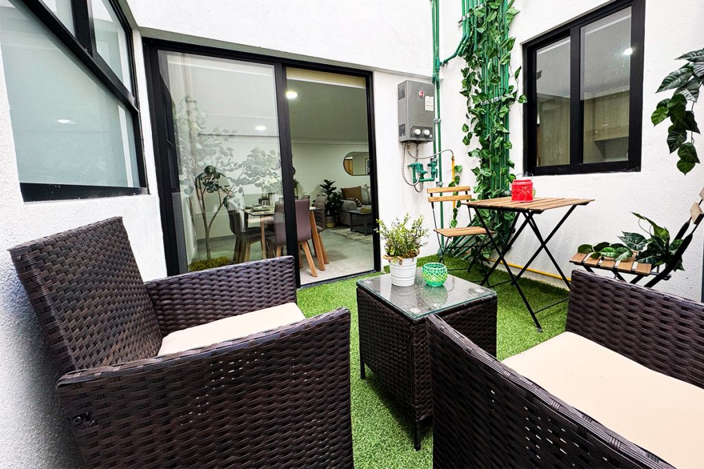 Patio01